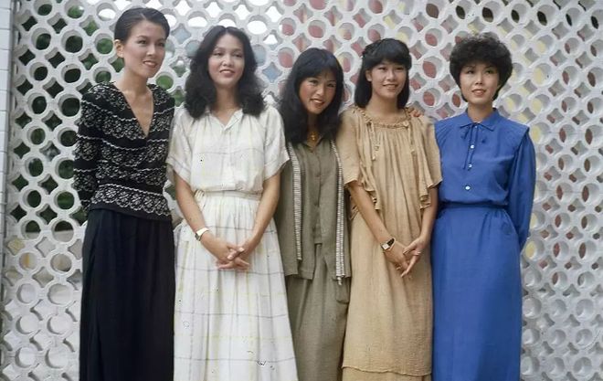郑裕玲正值颜值巅峰的6部港剧代表作全看过的就不年轻了(图1)