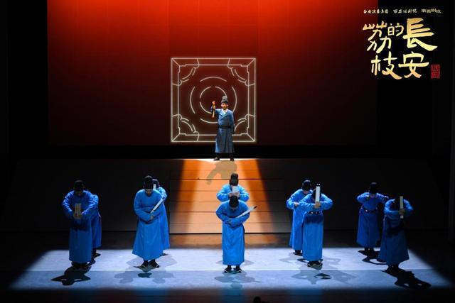线月登陆上海电视剧、电影没看够？舞台管饱