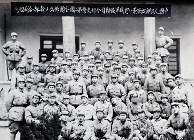 父亲在淮海战役牺牲2009年女儿竟在电视剧里发现了父亲身影(图4)