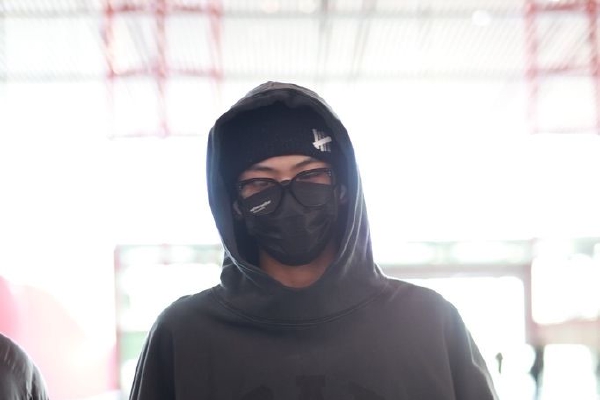 少萝扒开腿让人桶爽(图2)