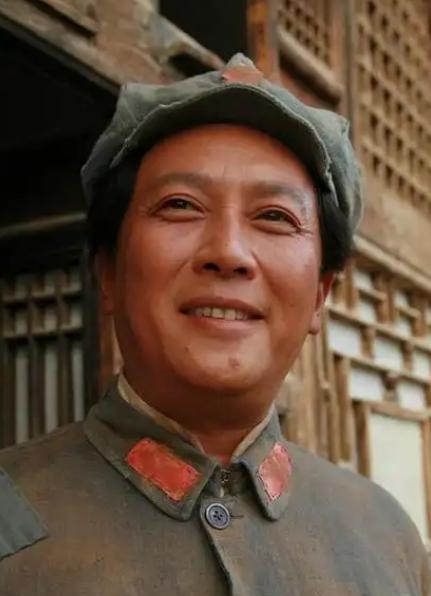 央视《张思德》爆了主席形象后继有人和唐国强比你更喜欢哪个(图8)