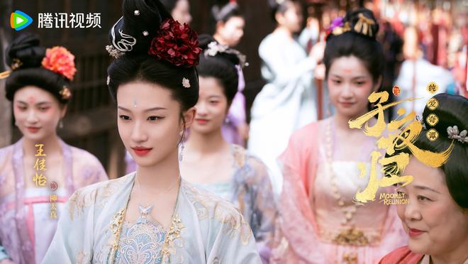 腾讯又出“王炸”剧！才播20集全国收视率第三演员演技惊艳四座(图5)