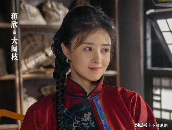 《归队》热播：胡军李乃文演绎小人物抗战史诗八棵松下誓言看哭(图4)