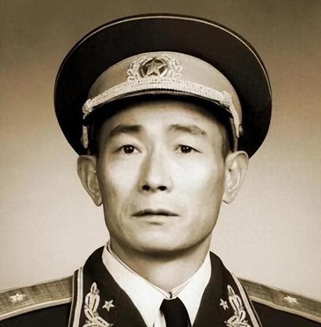 《亮剑》电视剧中李云龙的原型不是王近山陈赓大将儿子给出答案(图2)