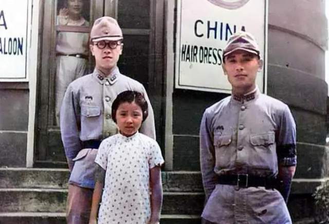 别被电视剧骗了！这才是日本鬼子真实的样子目光都透着凶残！(图6)