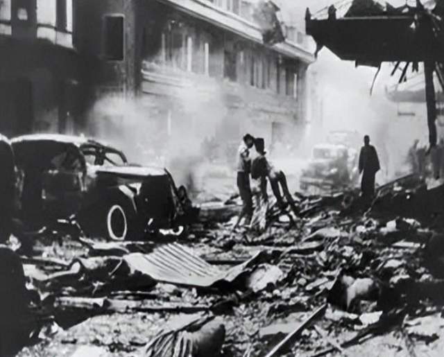 别被电视剧骗了！这才是日本鬼子真实的样子目光都透着凶残！(图7)