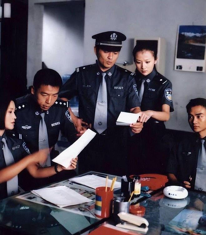 原来不是演的！这5位演员竟然全是真警察最后一位还是“警花”(图9)