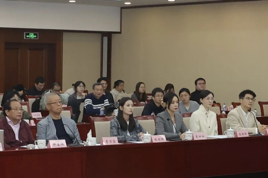 《阵地》等三部纪念抗战胜利80周年重点电视剧创作座谈会在京召开(图2)