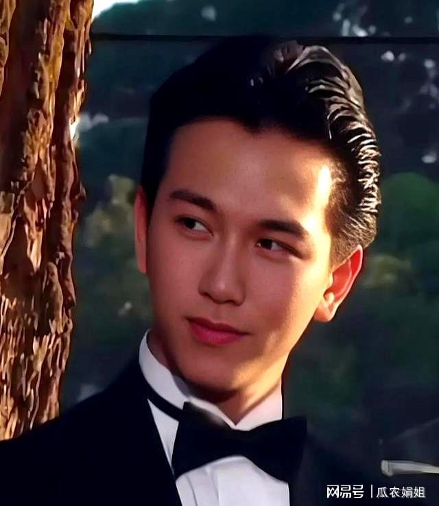 35年后再看《义不容情》才发现刘嘉玲真的好绝(图5)