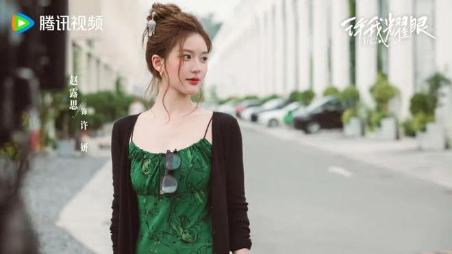 《许我耀眼》VS《盛夏芬德拉》一场长短剧的“角色互换”(图2)