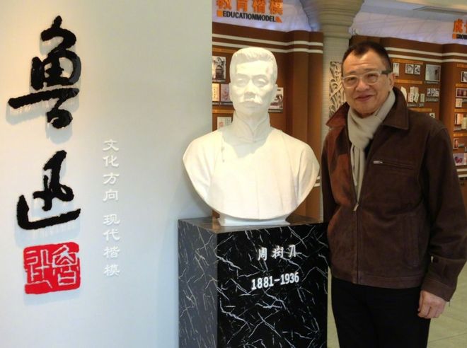 罕见！央视发文悼念老戏骨许绍雄原来这才是真实的他(图14)