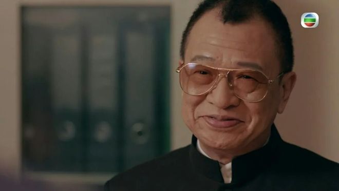 TVB重映经典作《使徒行者2》纪念许绍雄好友赞其顾家疼爱老婆拆解为何叫“Benz雄”