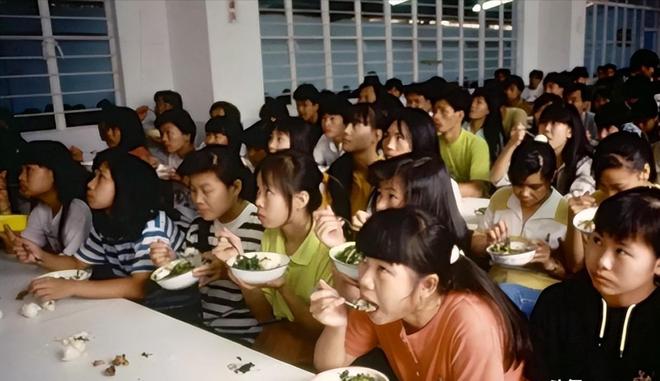 不要被电视剧骗了这才是线年代打工妹引起无数人共鸣(图25)