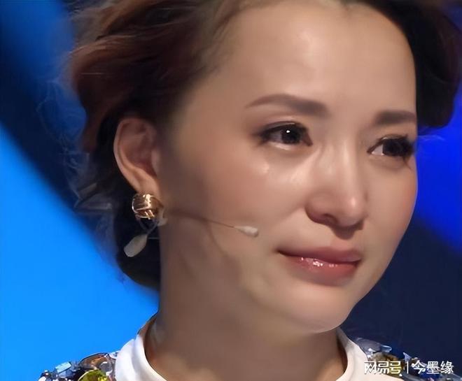 惊天大瓜！董卿美国生子真相骗了大家十年？比电视剧还狗血！(图16)