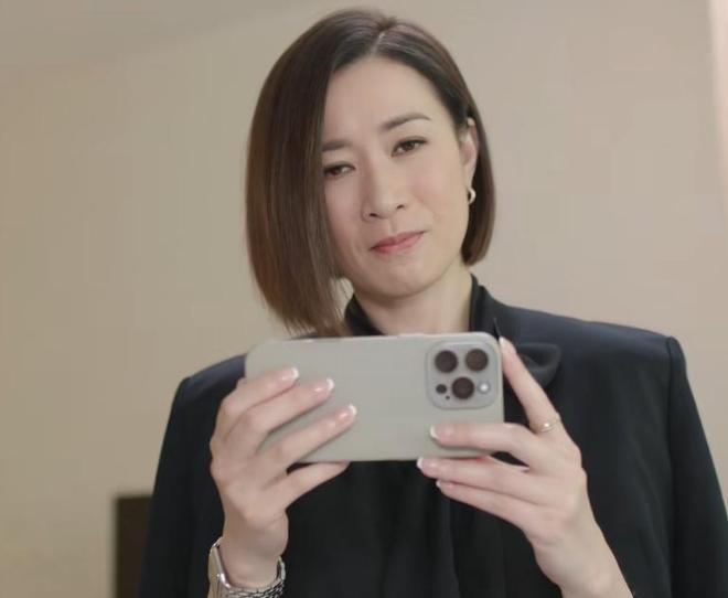 全是反转！《新闻女王2》的25集结局是我今年看过最解气大结局(图4)