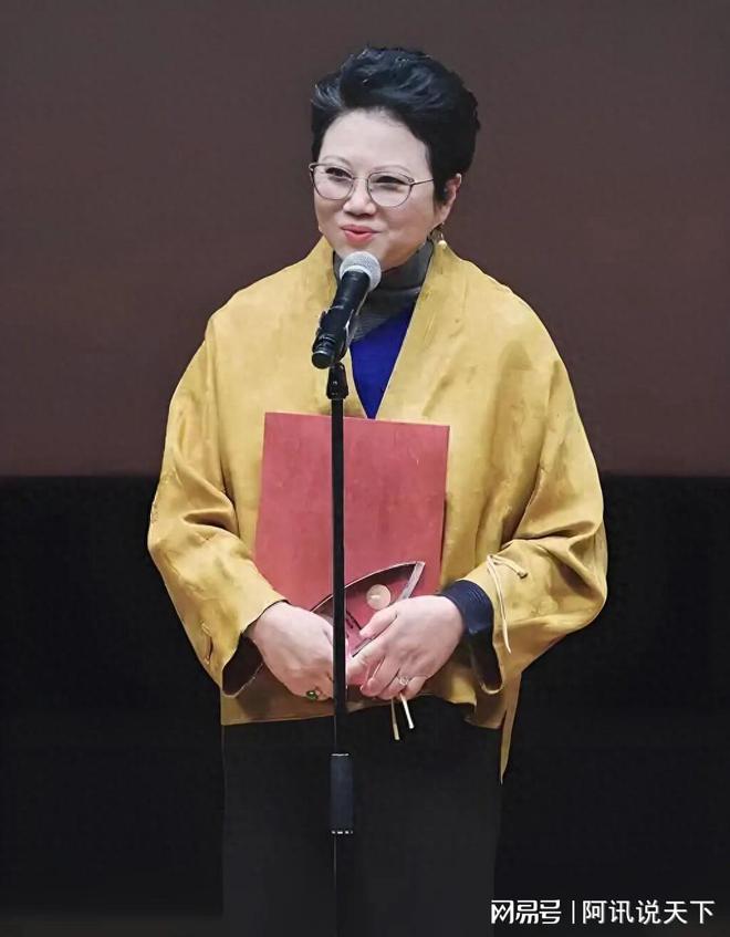 中国电视剧导演排名前六就有两位女性佼佼者你知道是谁吗？
