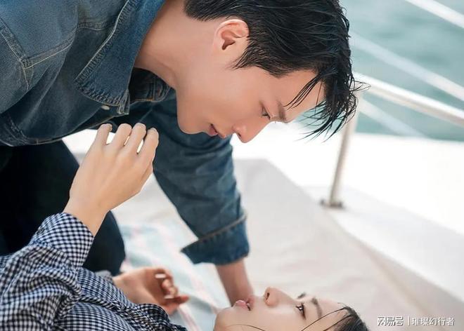 熬夜追不够看的3部韩剧每一部都是经典哪部是你熬夜追的？(图4)