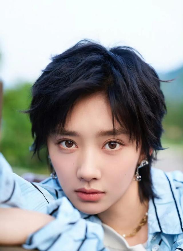 女顶剧扑到无人在意？造城者要改名？鞠婧祎跨年安排、付辛博是周一围20？熟瓜汇总(图4)