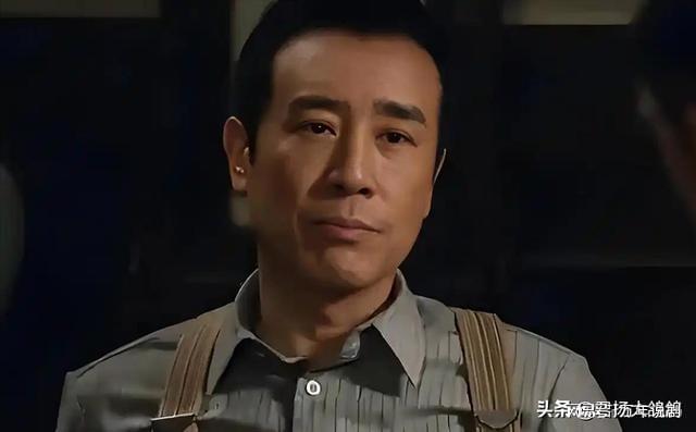 一天4瓜！王家卫录音曝光于和伟没捐款女星司机倒卖个个离谱(图2)