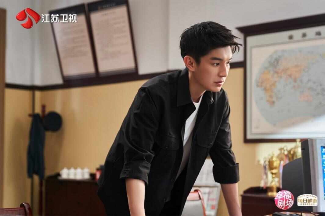 《黑白局》热播!杨旭文解读角色:铁路警察是流动社会的盾牌