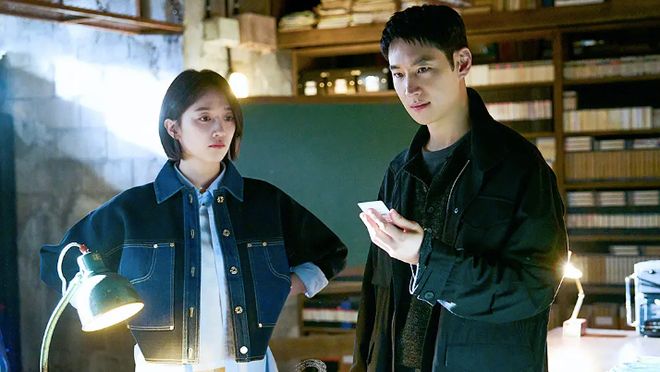 2025年韩剧盛典：7大必看高分神剧精彩