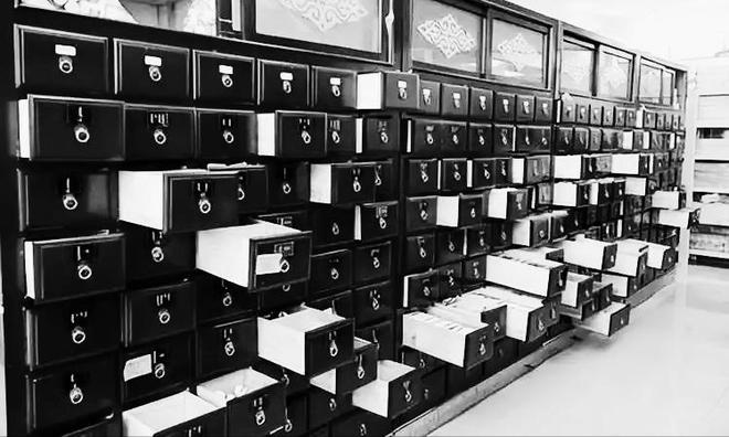 电视剧删了啥？康熙用《易经》和座钟暗示传位王掞是唯一解读者(图4)