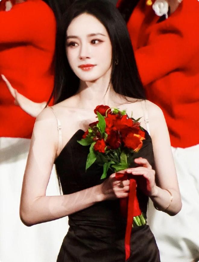 电视剧年度盛典：于和伟郭京飞夺视帝孙俪圆梦杨幂出乎意料(图14)