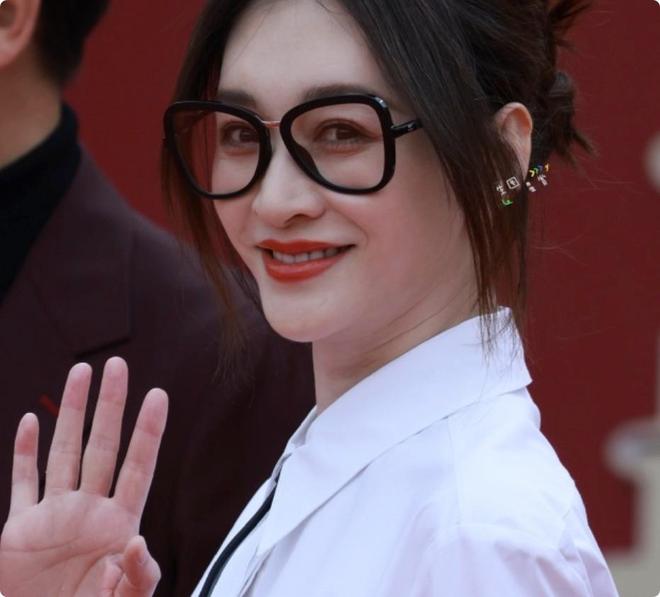 电视剧年度盛典：于和伟郭京飞夺视帝孙俪圆梦杨幂出乎意料(图21)